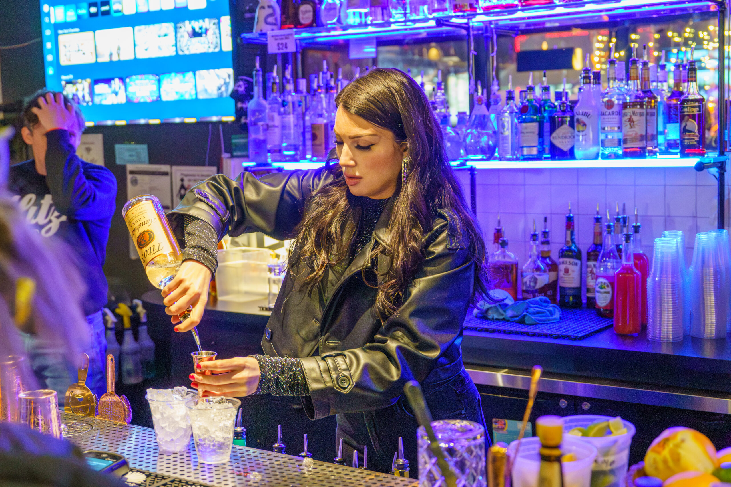 Wonderlove Bartender